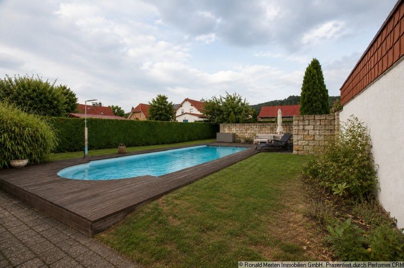 Immobilienmakler Erfurt: Pool